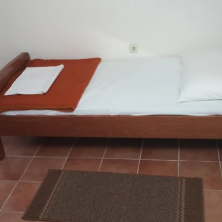 Hostel Vila Mikica